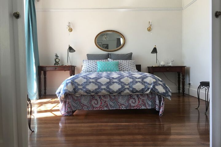 Room 2 of 14