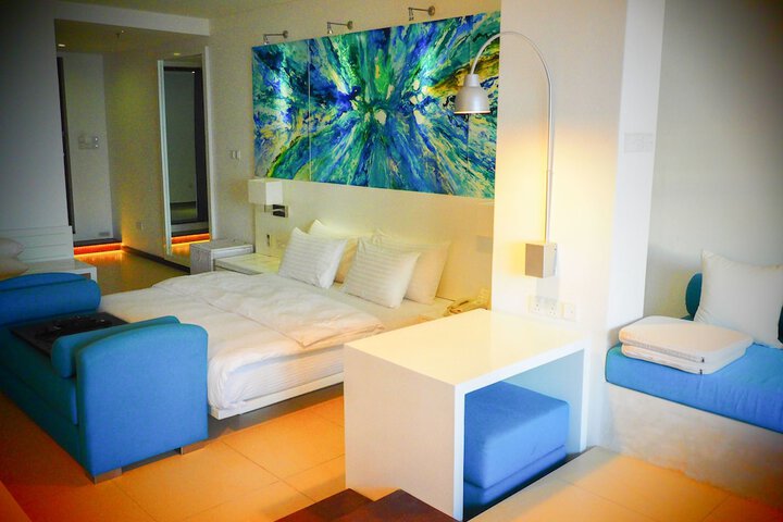 Room 12 of 67