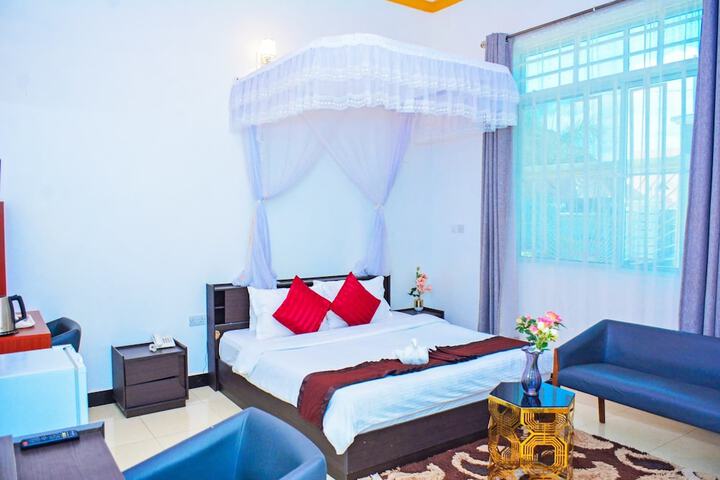 Room 5 of 47