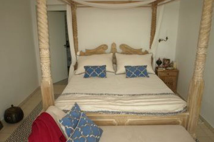 Room 8 of 44