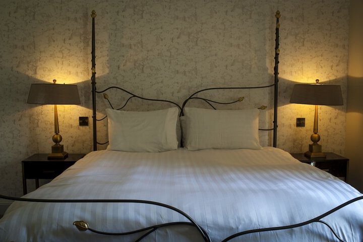 Room 3 of 39