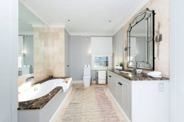 Room 2 of 42