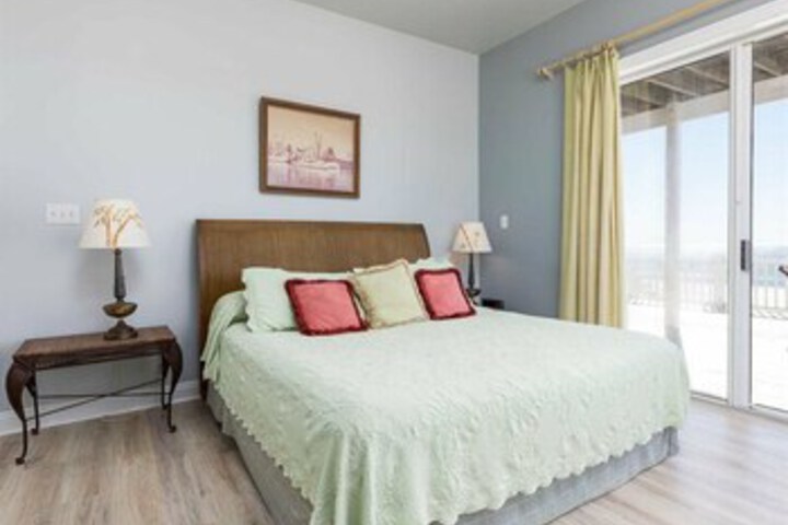 Room 47 of 52