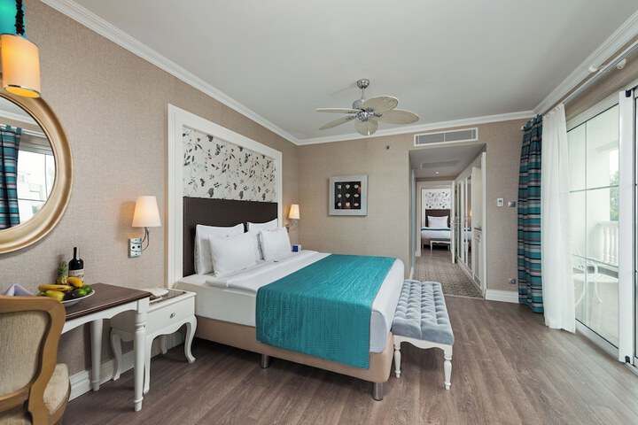 Room 25 of 226