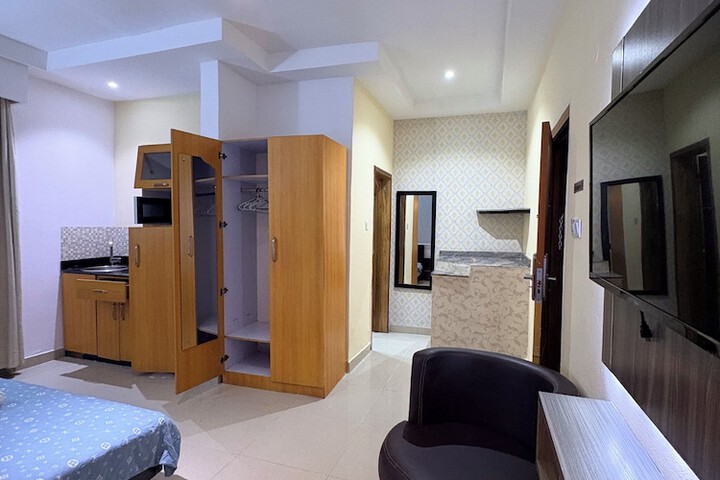 Room 167 of 288