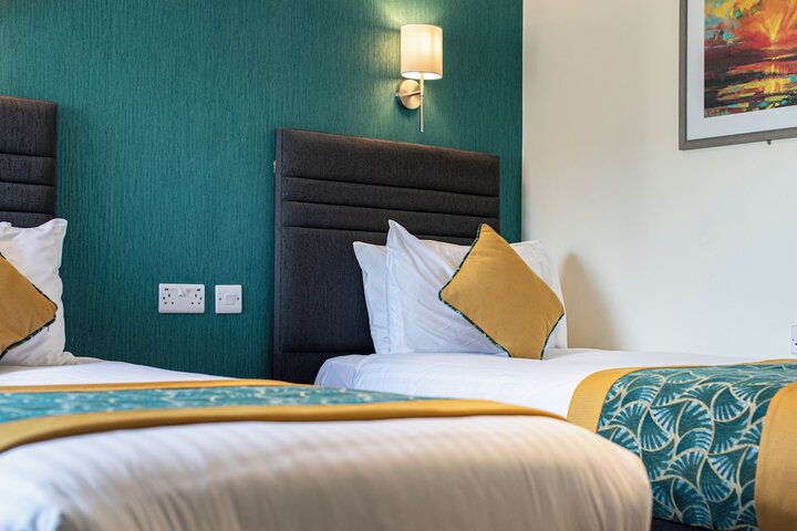 Room 48 of 193