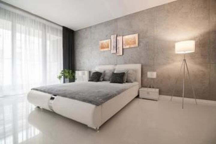 Room 13 of 48