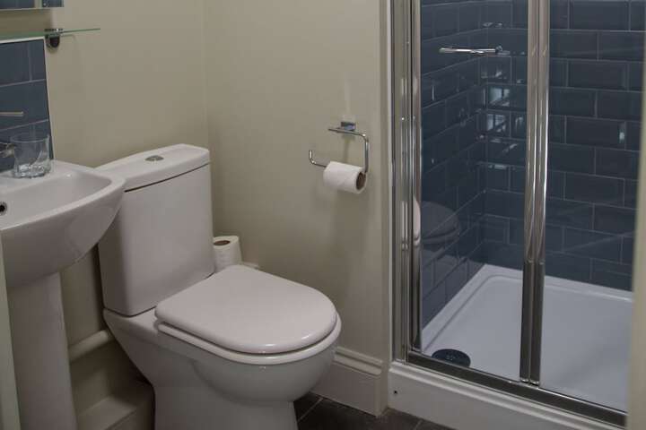 Room 25 of 42