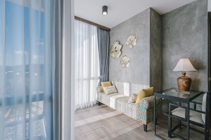 Room 48 of 196