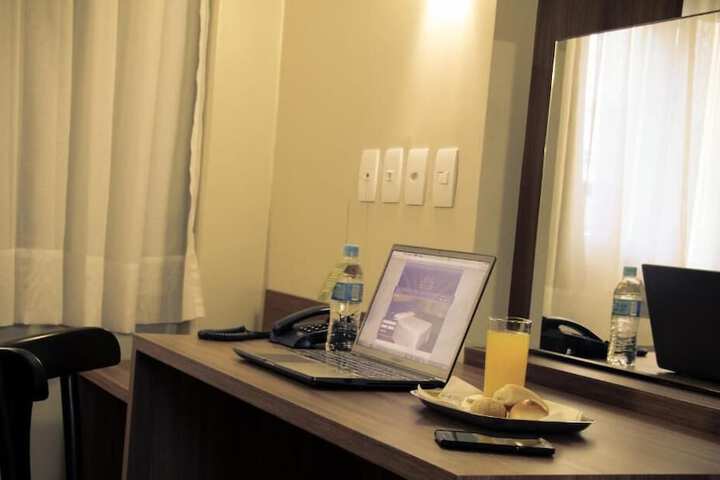 Room 6 of 55