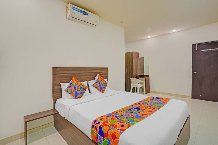 Room 14 of 26