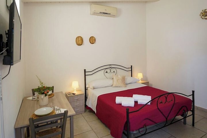 Room 6 of 49