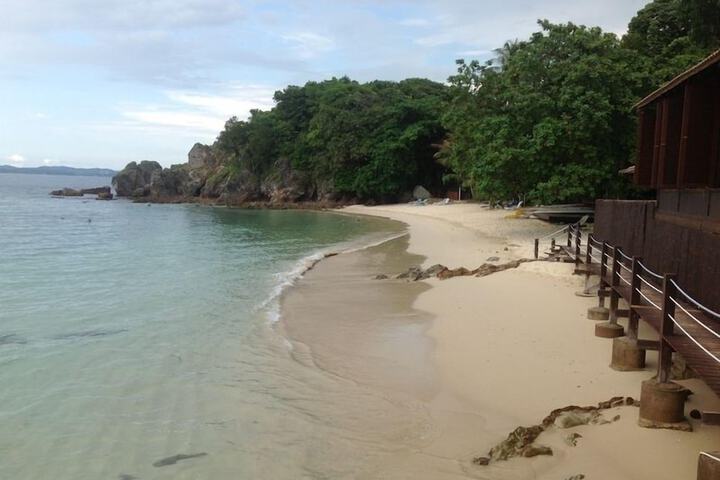Beach 18 of 25