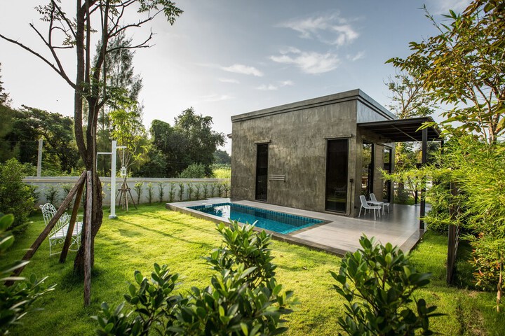 Pool 41 of 114