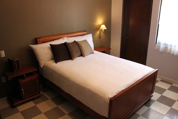 Room 18 of 131