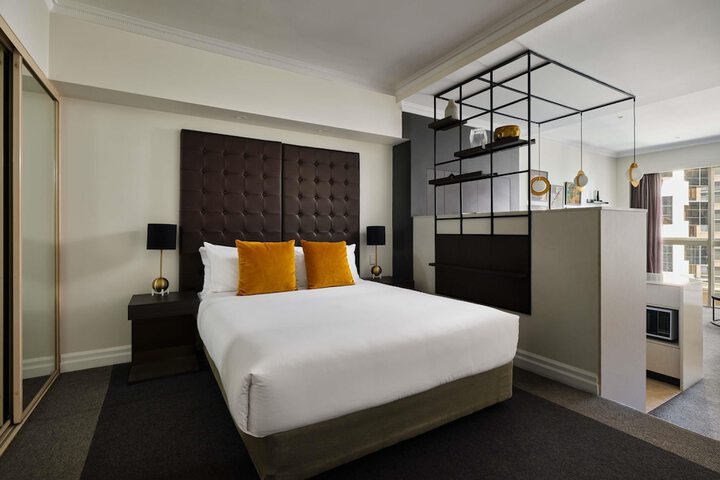 Room 28 of 88