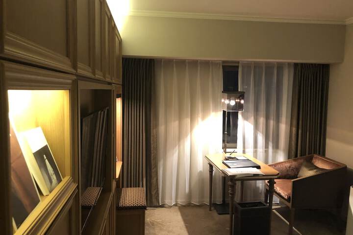 Room 28 of 78