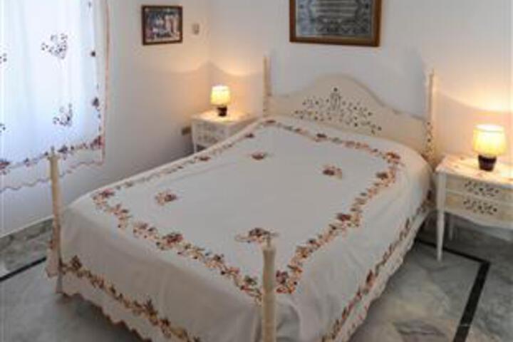 Room 6 of 6