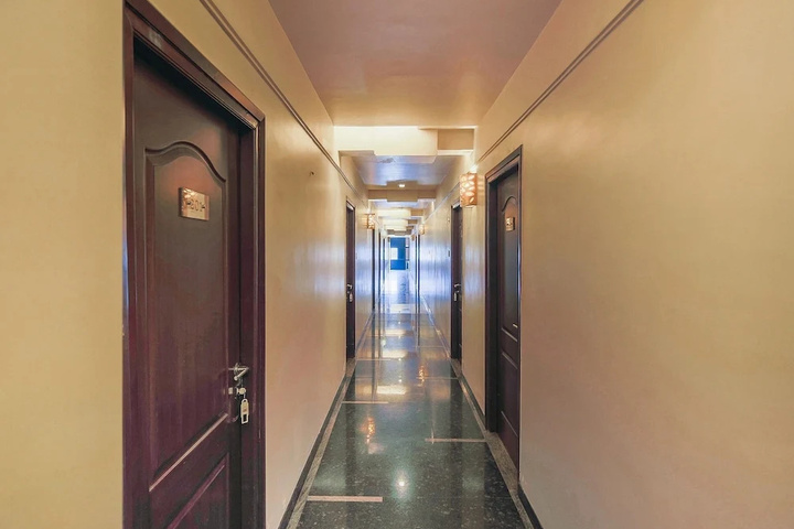Room 13 of 17