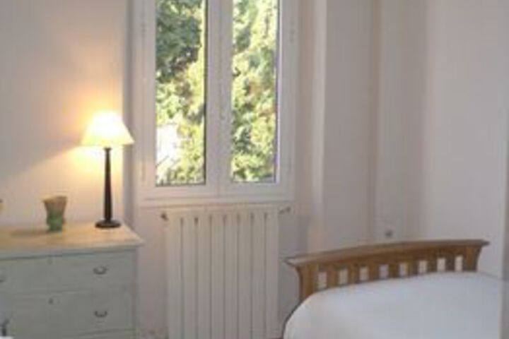 Room 6 of 20
