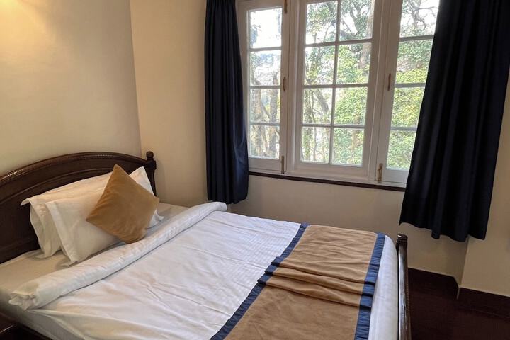 Room 56 of 174