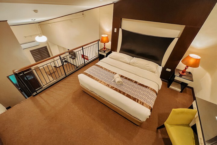 Room 20 of 49