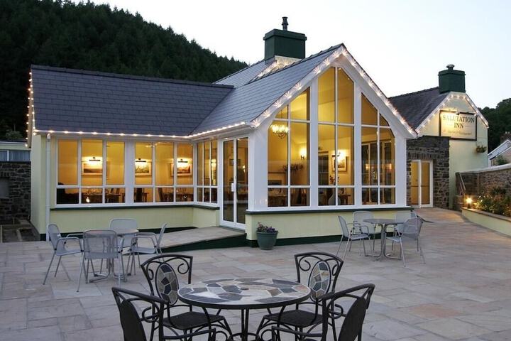 Hotel Entry