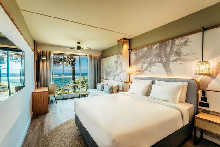 Room 4 of 61