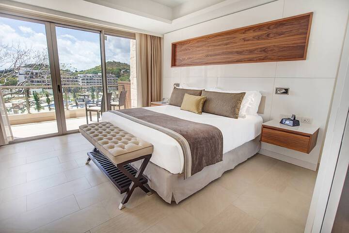 Room 34 of 170