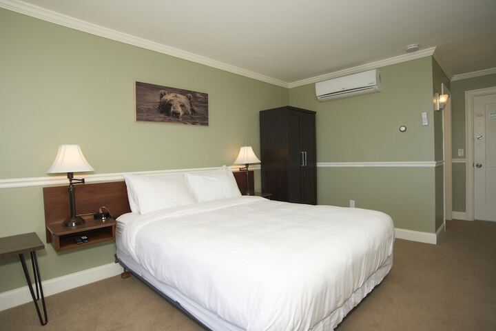 Room 9 of 45