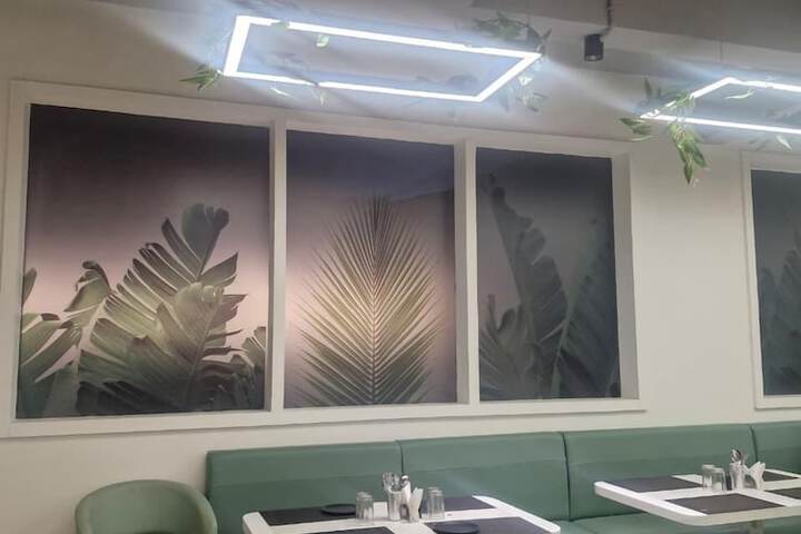 Dining 46 of 58