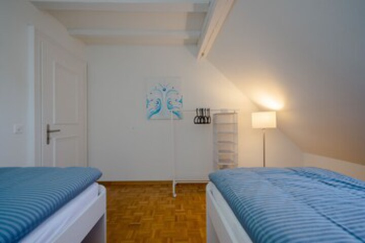 Room 34 of 46