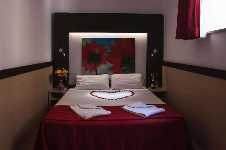 Room 7 of 17