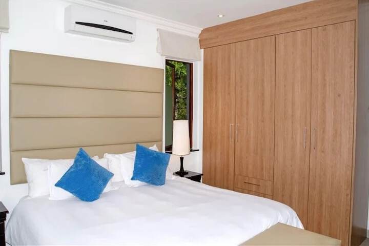 Room 68 of 192