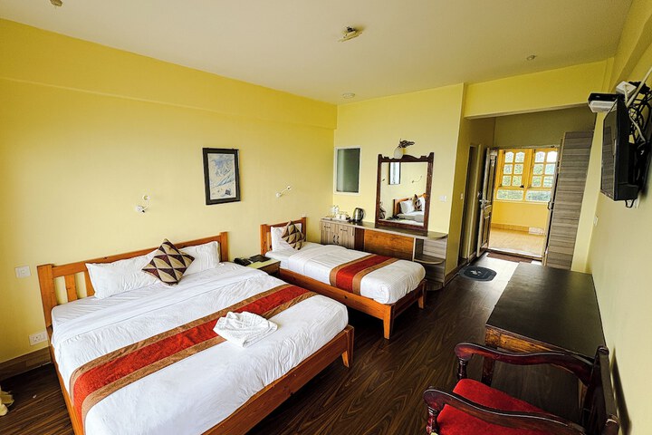 Room 9 of 21