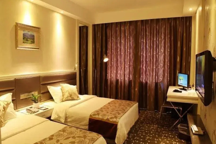 Room 2 of 7