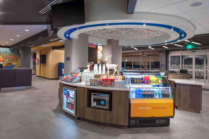 Snack bar