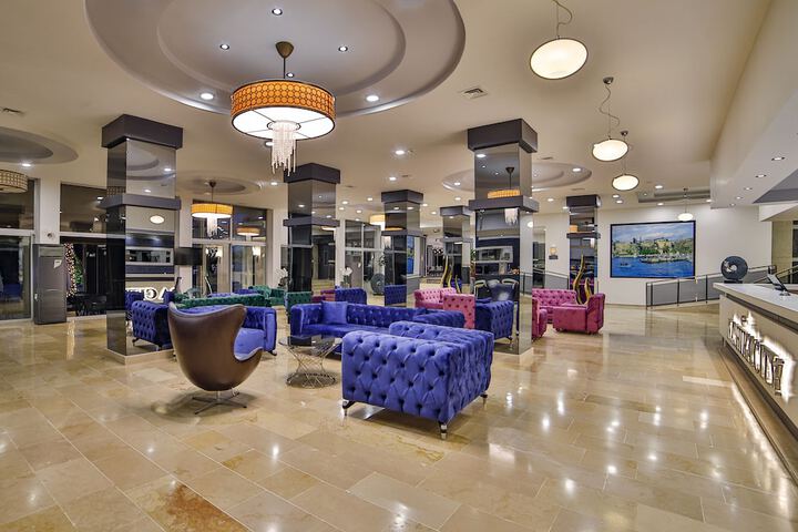 Hotel Interior 4 of 53