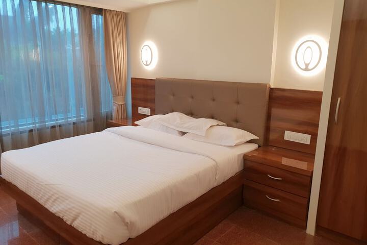 Room 26 of 97