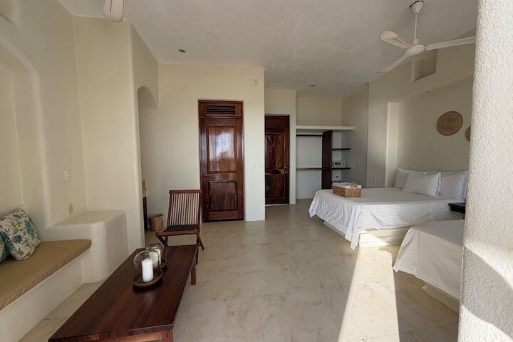 Room 40 of 119