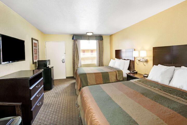Standard | King Bed (50 of 64)