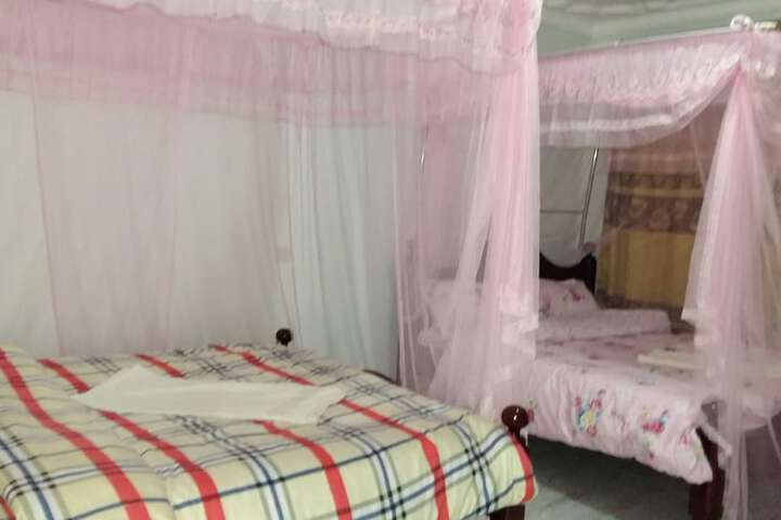 Room 7 of 14