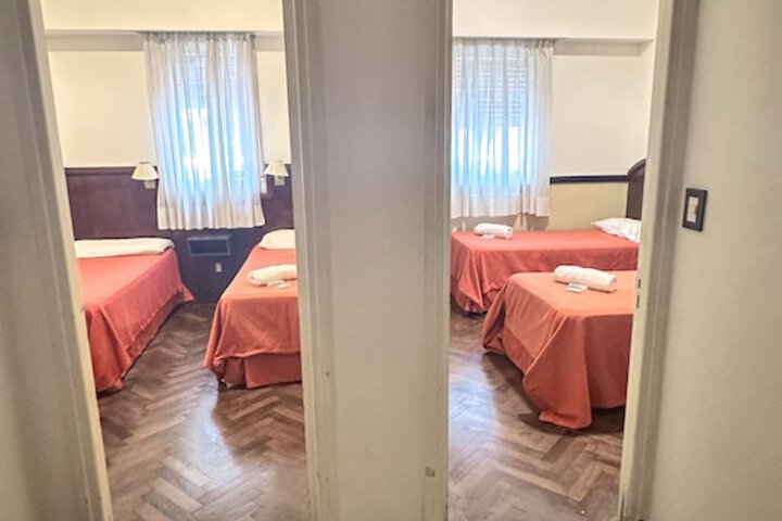 Room 14 of 90
