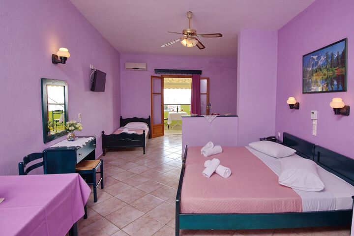 Room 10 of 49