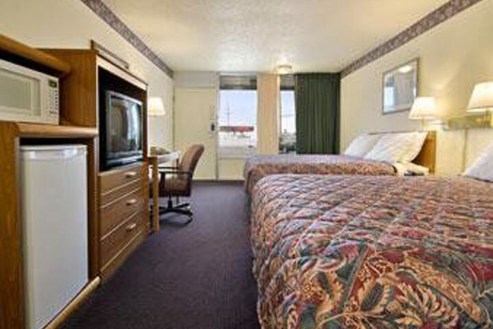 Room 11 of 21