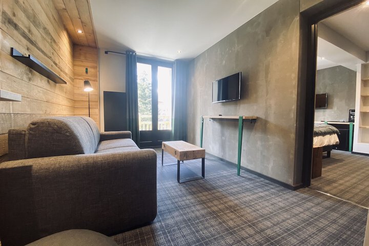 Room 8 of 56