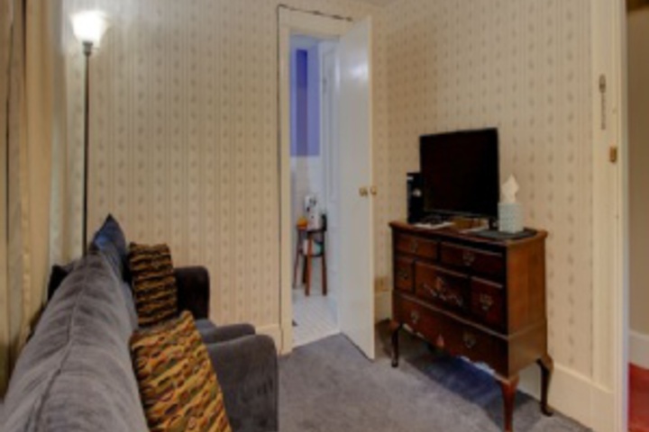 Room 309 of 408