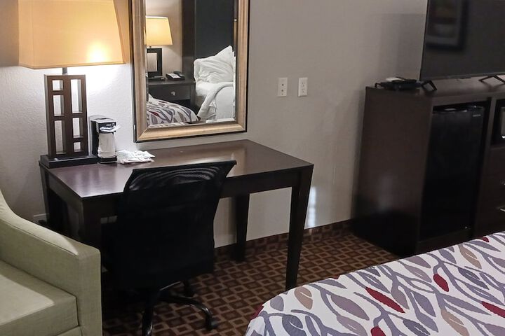 ADA Accessible Superior 2 Queen Beds (5 of 6)