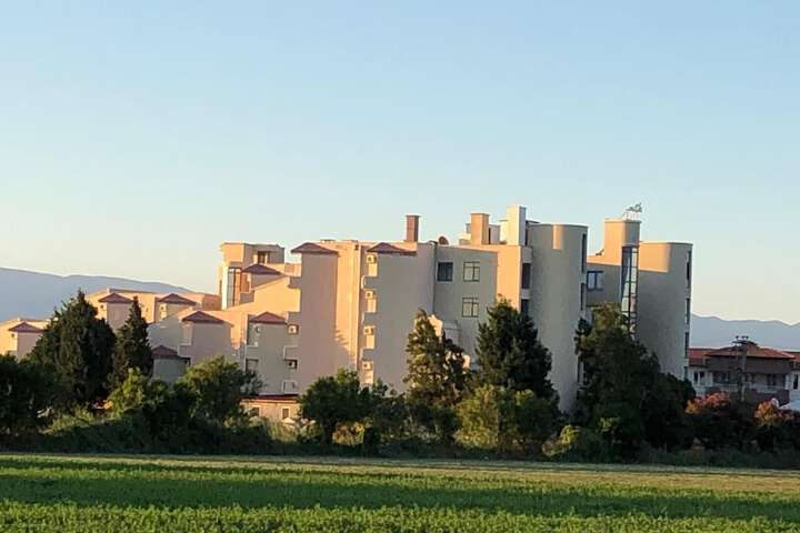 Hotel 43 of 48