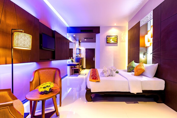 Room 10 of 164